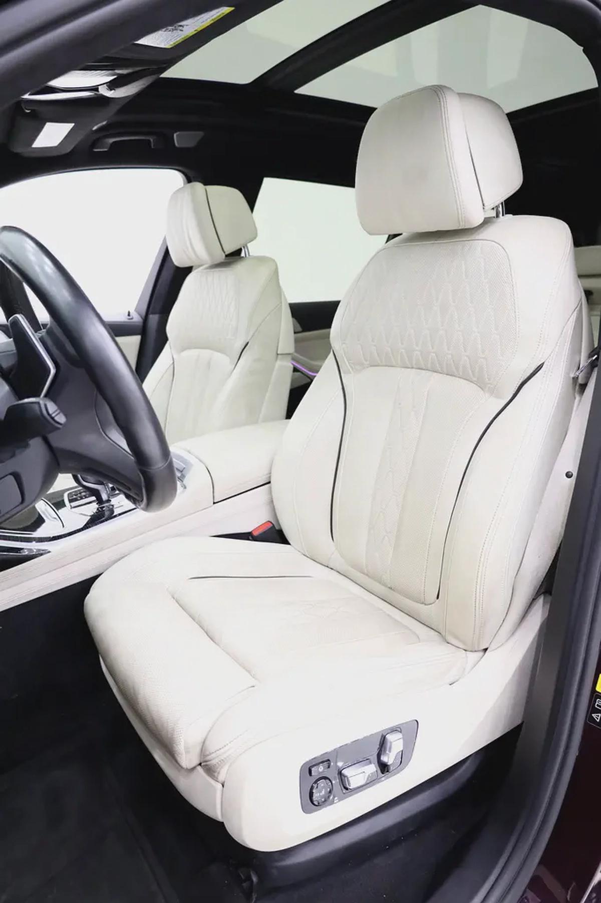 BMW X7 M SPORT 50i - 7 SEATER - MERIN IVORY WHITE AND FINEWOOD TRIM FINELINE IN INTERIOR-6-6