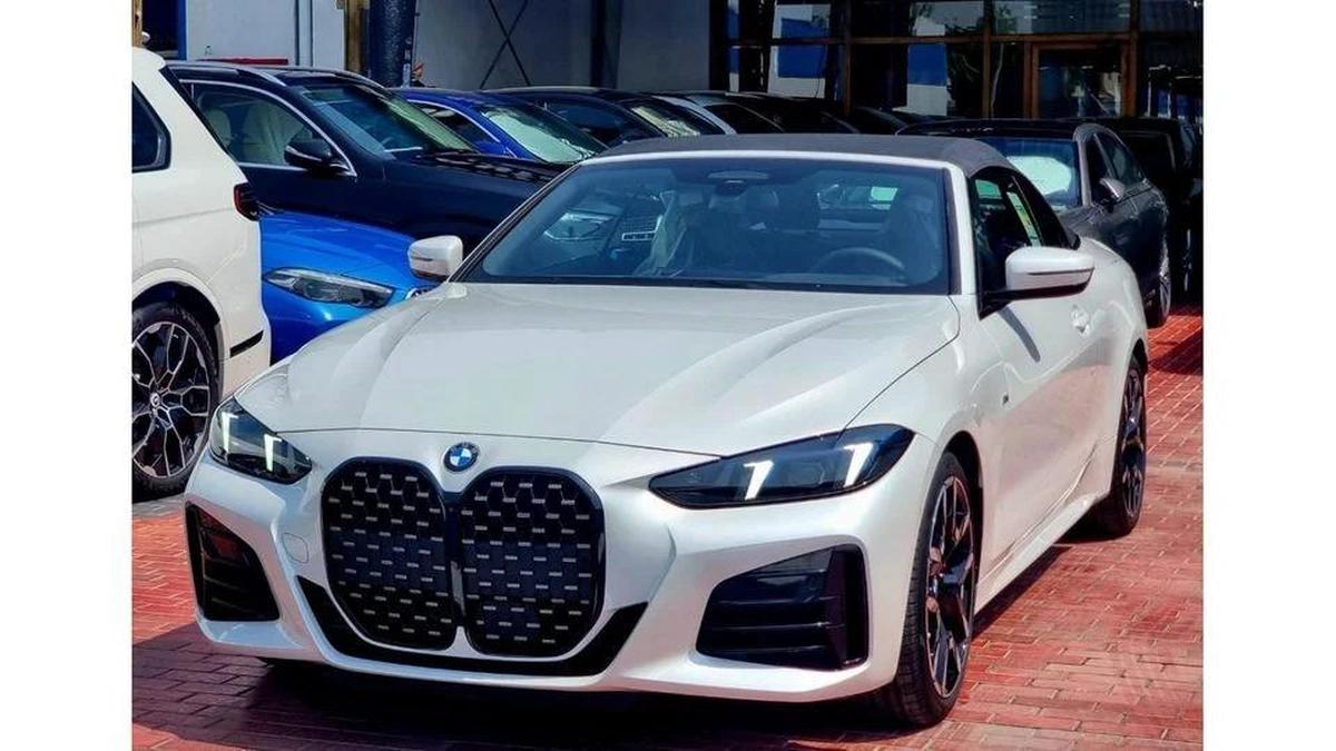 BMW 420i M Sport Convertible Warranty & Service 2025 GCC -4-4