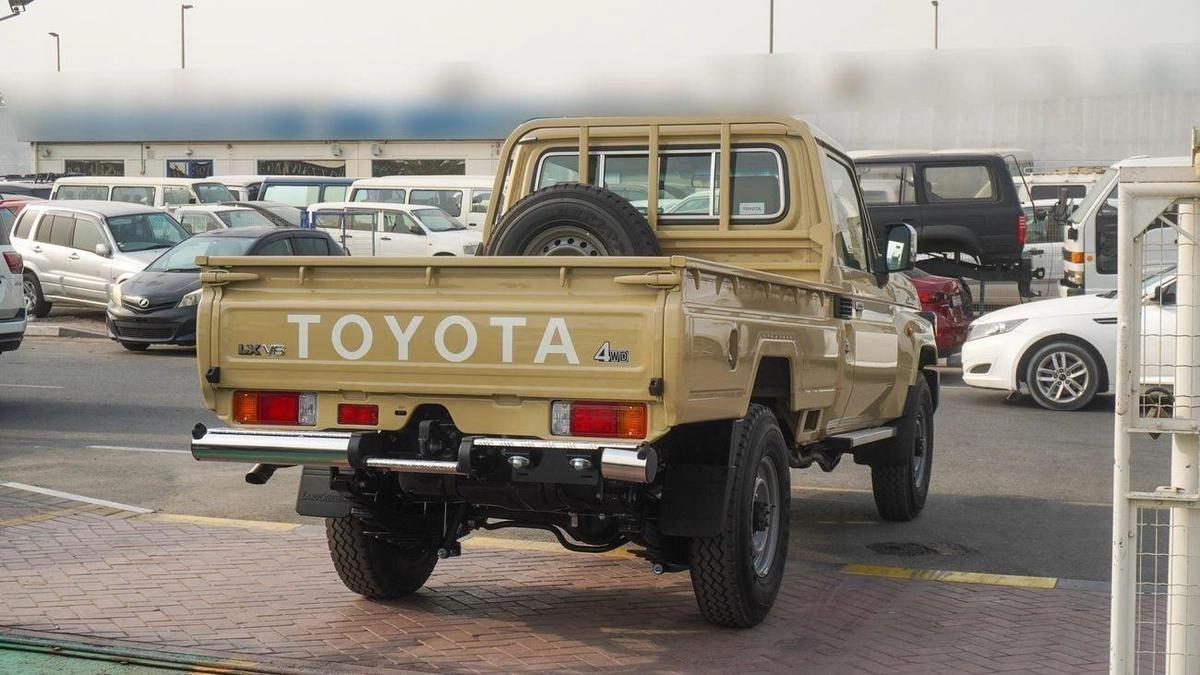 Toyota Land Cruiser Pick Up LX 4.0L V6 SINGLE CABIN A/T-12-12