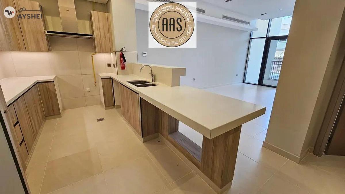 Luxurious One Bedroom Apartment Huge Terrace in 12 Payments-0-landscape