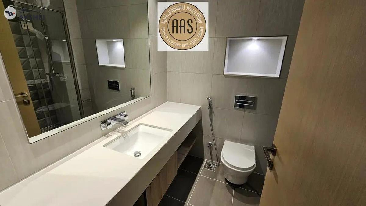 Luxurious One Bedroom Apartment Huge Terrace in 12 Payments-8-8