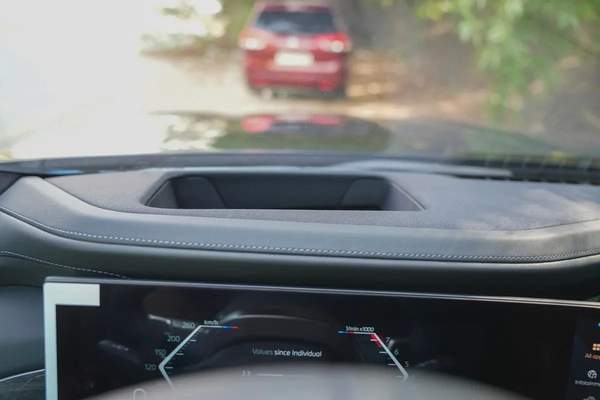 BMW 740i M Sport Individual – 2026 | GCC | Only 2,096 KM | AED 449,000