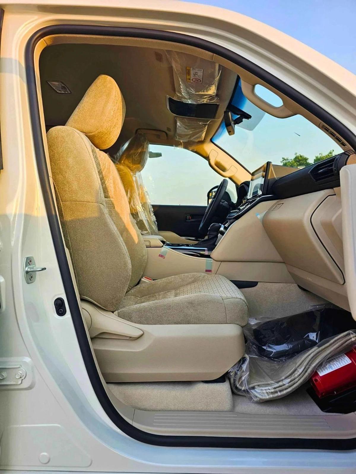 Toyota Land Cruiser GXR TWIN TURBO / 3.5L V6 PETROL / DRIVER PWR SEAT / COOL BOX (CODE # GXR-G)-10-10
