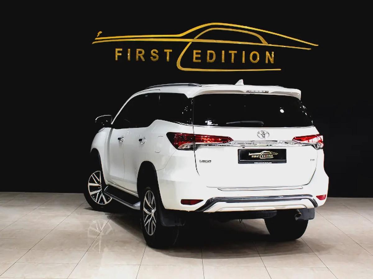 2019 ll Toyota fortuner ll VXR - V6 ll Gcc ll Full Option ll Single Owner-4-4