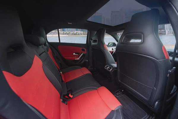 3,800 P.M | 0% DownPayment | Merc Warranty | MEGA SALE Prefect condition