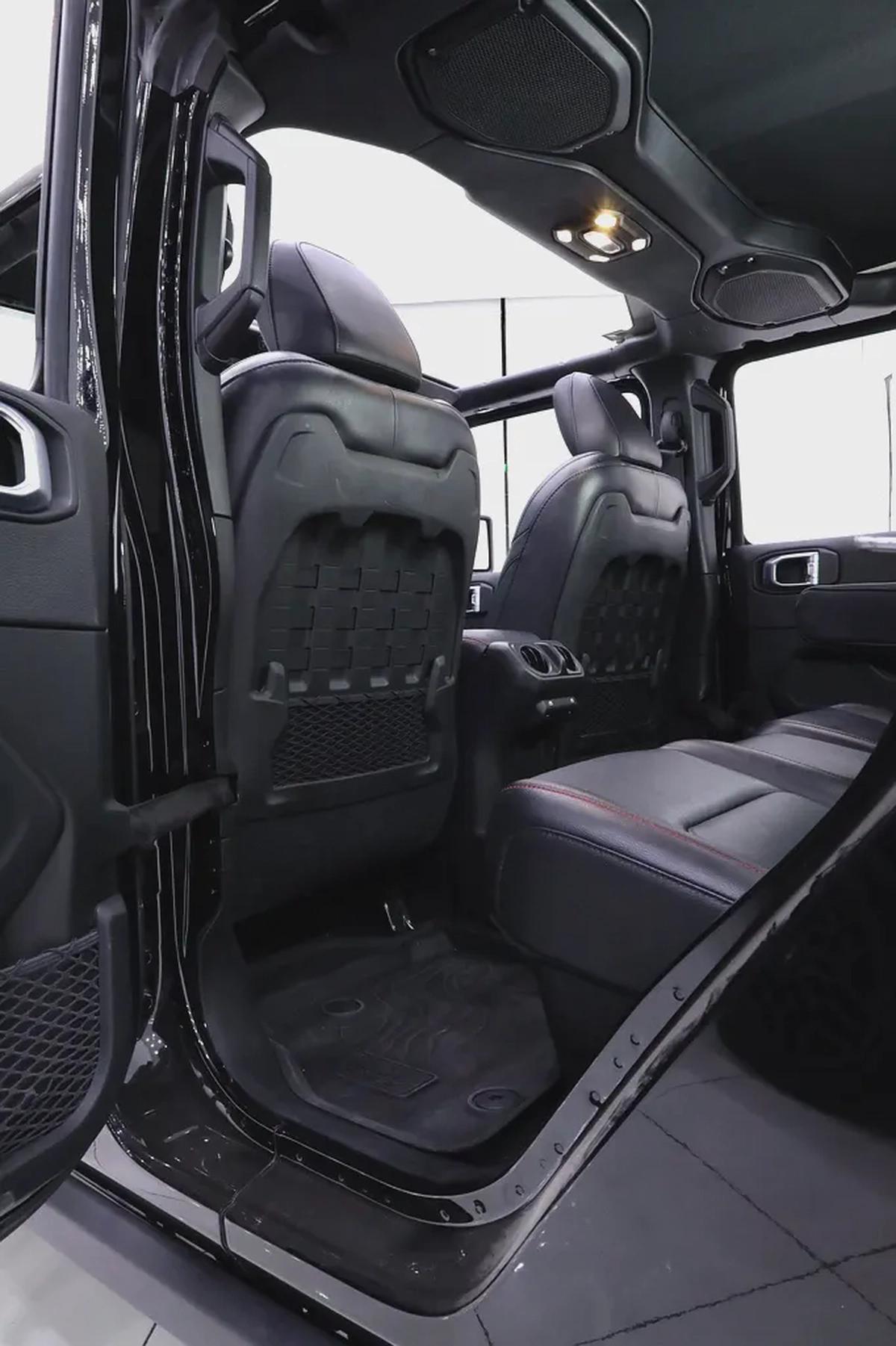 JEEP GLADIATOR GCC 1 of 300 RUBICON LAUNCH EDITION + 4x4 TRAIL RATED + FULLY LOADED-12-12