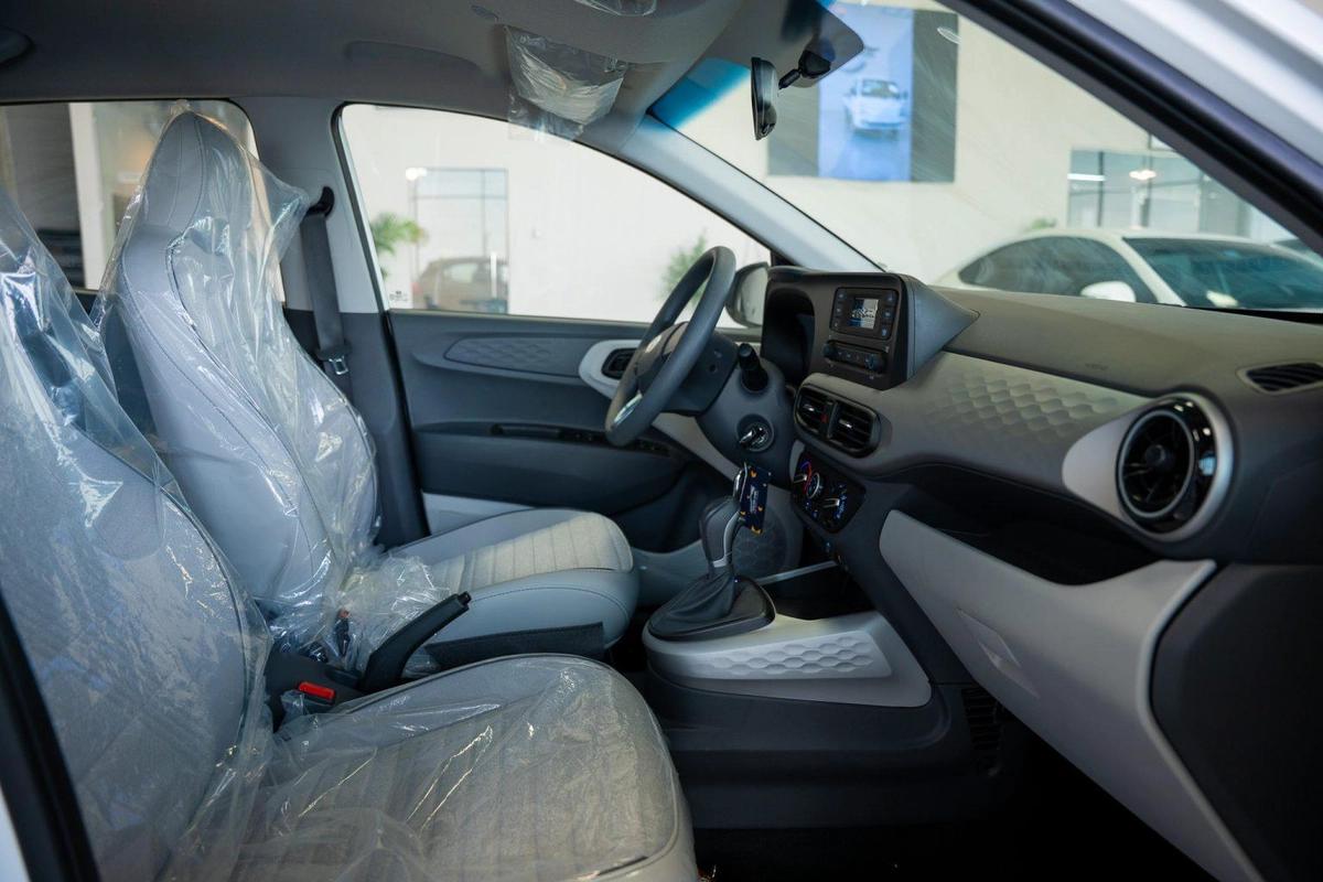 HYUNDAI GRAND i10 MODEL 2026 GCC SPECS-15-15