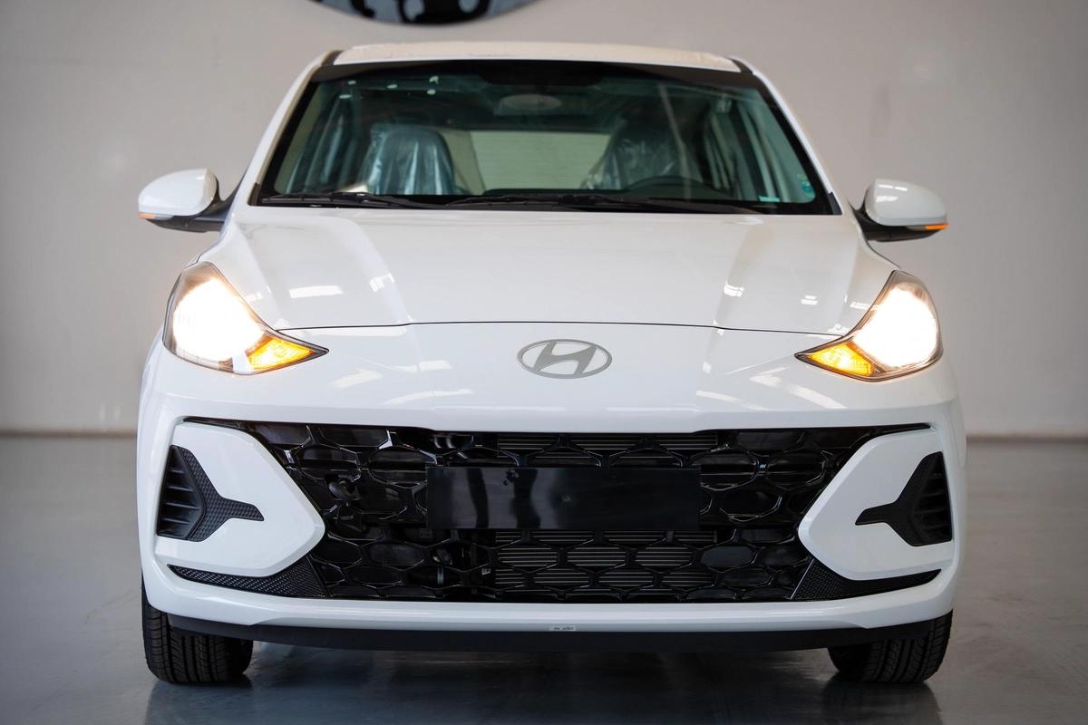 HYUNDAI GRAND i10 MODEL 2026 GCC SPECS-17-17