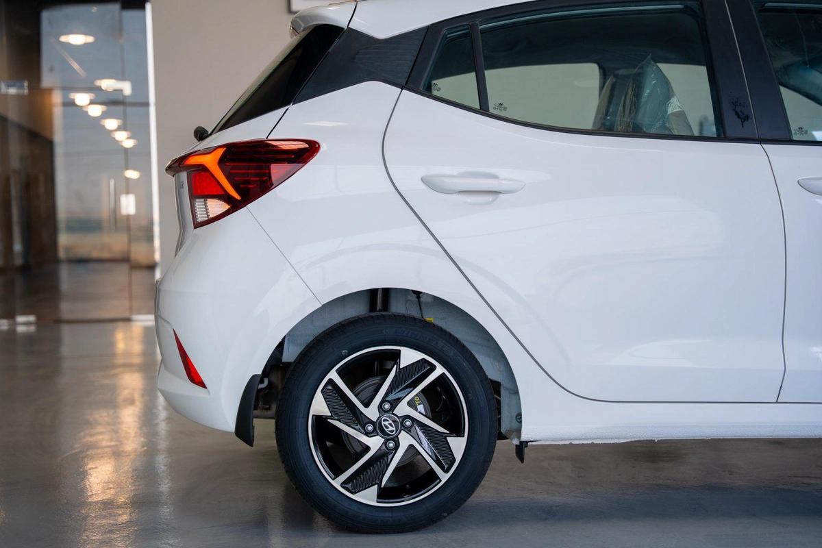 HYUNDAI GRAND i10 MODEL 2026 GCC SPECS-11-11