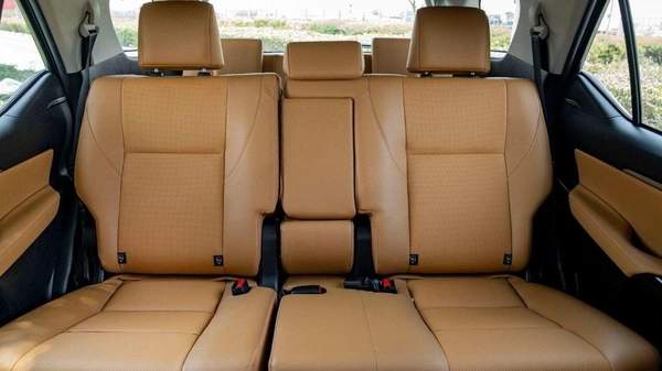 Toyota Fortuner Toyota Fortuner 4.0L Petrol 2025