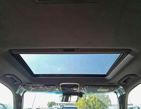 Toyota Land Cruiser VXR | 3.3L DIESEL | With RADAR Top Variant | HUD | GCC (CODE # 69000)