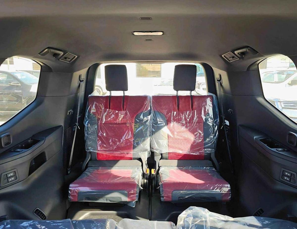 Toyota Land Cruiser VXR | 3.3L DIESEL | With RADAR Top Variant | HUD | GCC (CODE # 69000)-14-14