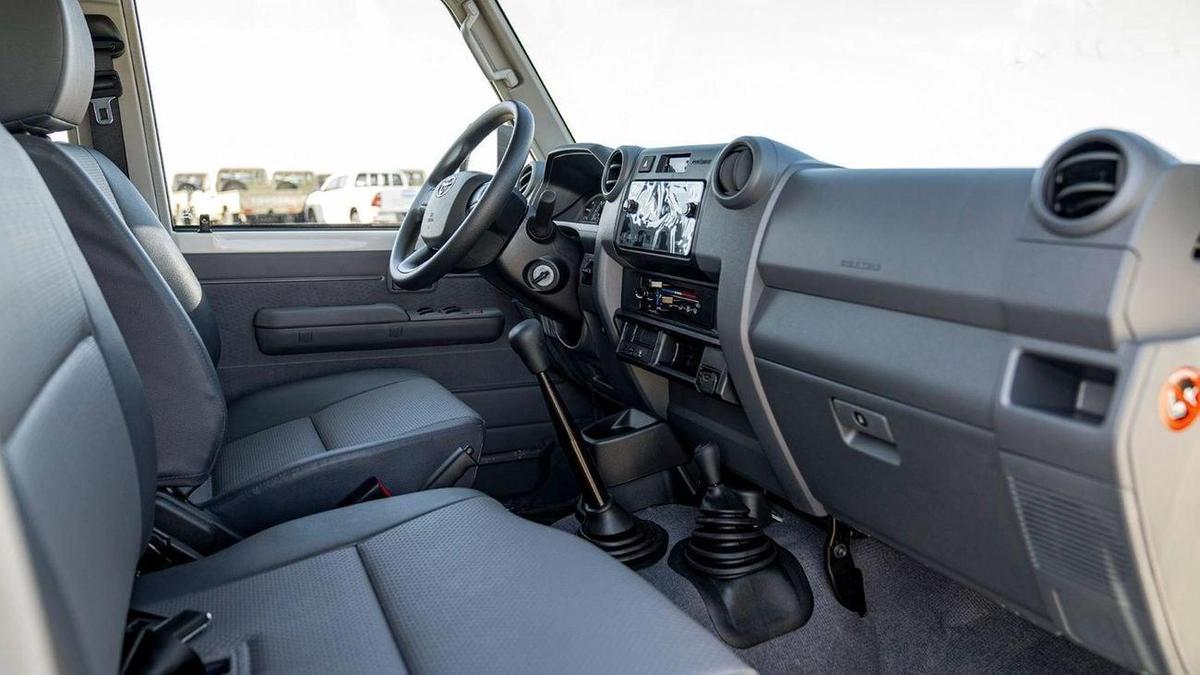 Toyota Land Cruiser 70 Toyota LC76 Hard Top 4.2L Diesel V6 5doors MY2025-12-12