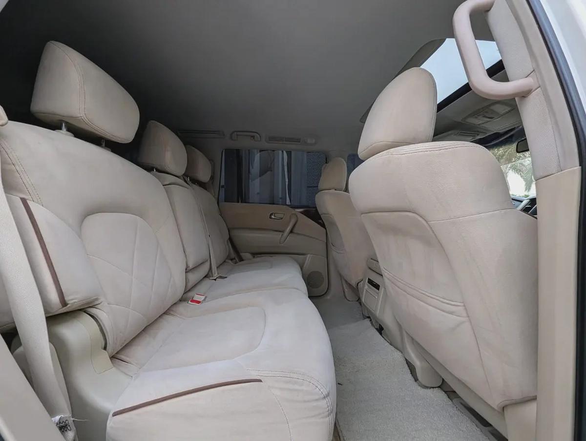 NISSAN PATROL 2017 GCC OPTION SE SUNROOF V6 4.0L IN EXCELLENT CONDITION-4-4