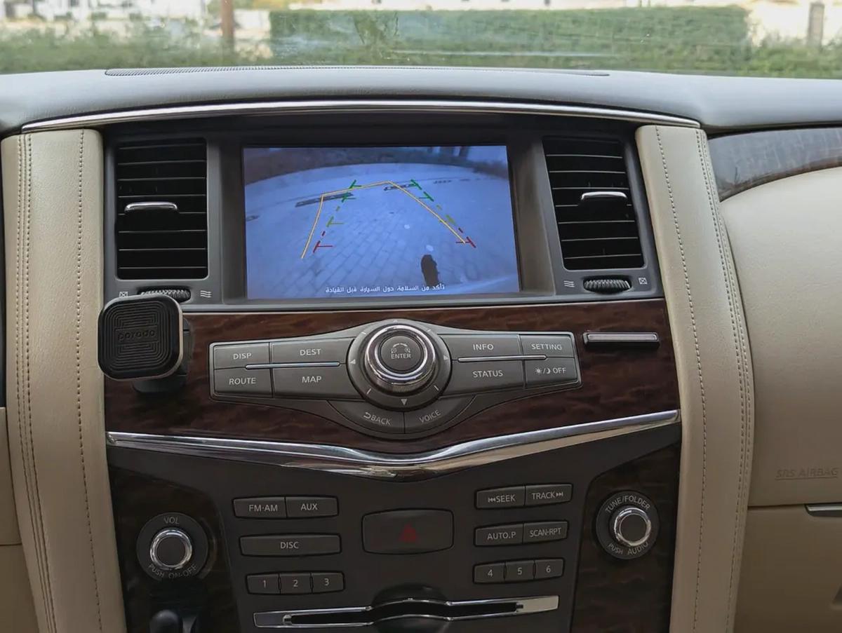 NISSAN PATROL 2017 GCC OPTION SE SUNROOF V6 4.0L IN EXCELLENT CONDITION-11-11