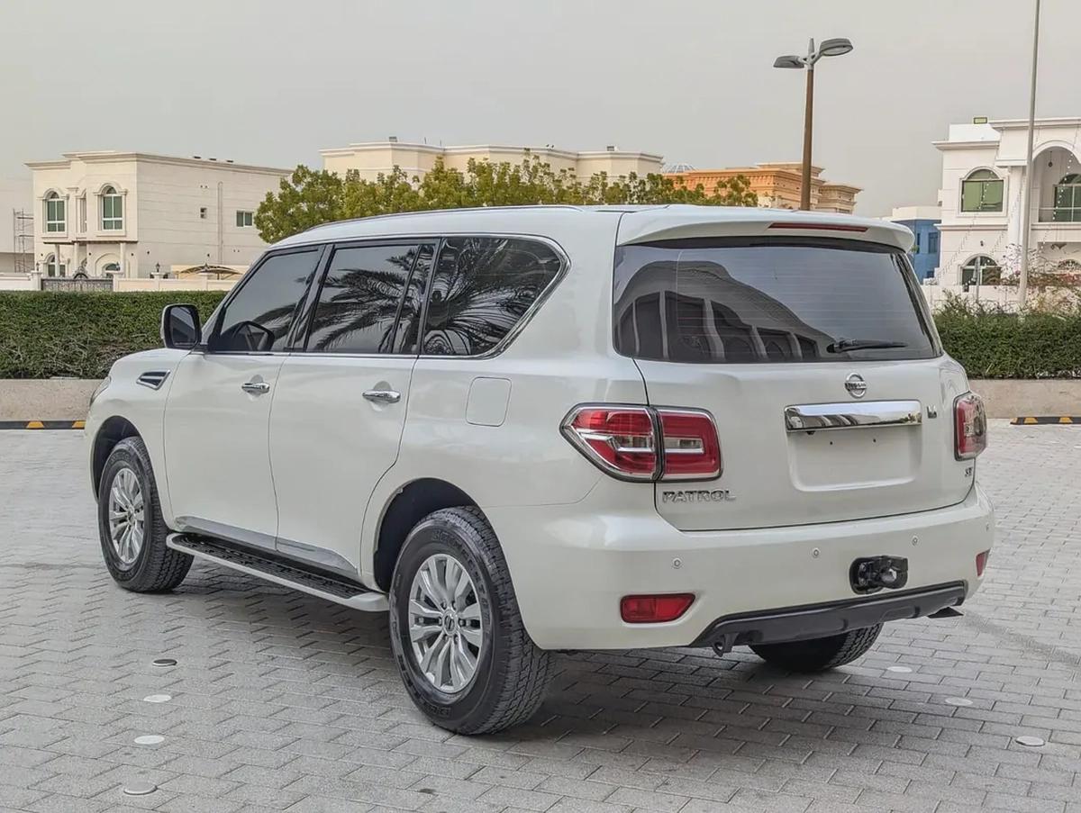 NISSAN PATROL 2017 GCC OPTION SE SUNROOF V6 4.0L IN EXCELLENT CONDITION-14-14