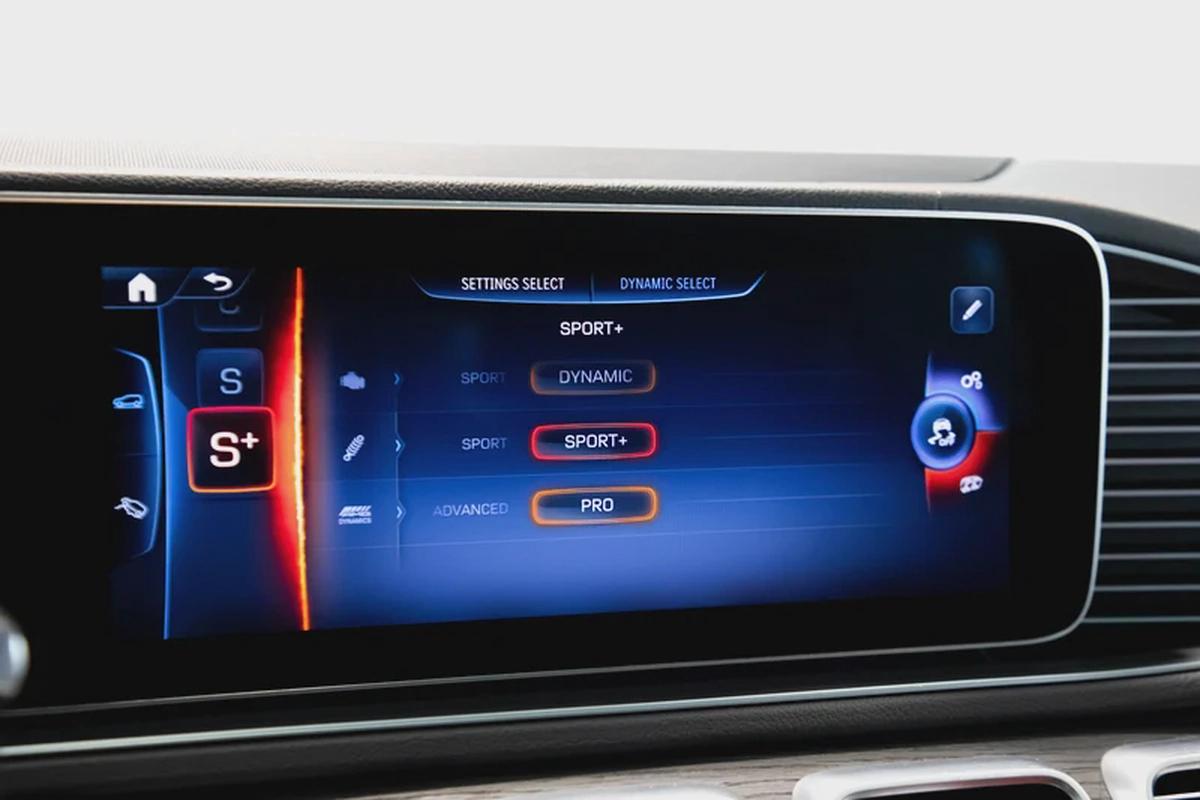 Mercedes-Benz GLE 53 AMG/ Clean Title/ with 2 years warranty and service/ Low mileage /-17-17