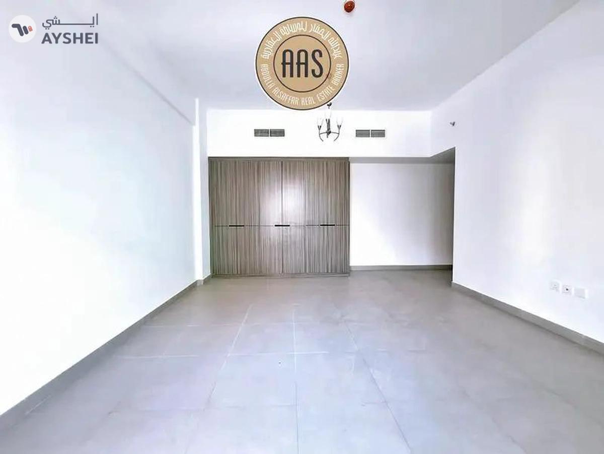 Like Brand New 2bhk Apartment Available With One Month Free 90k-4-4