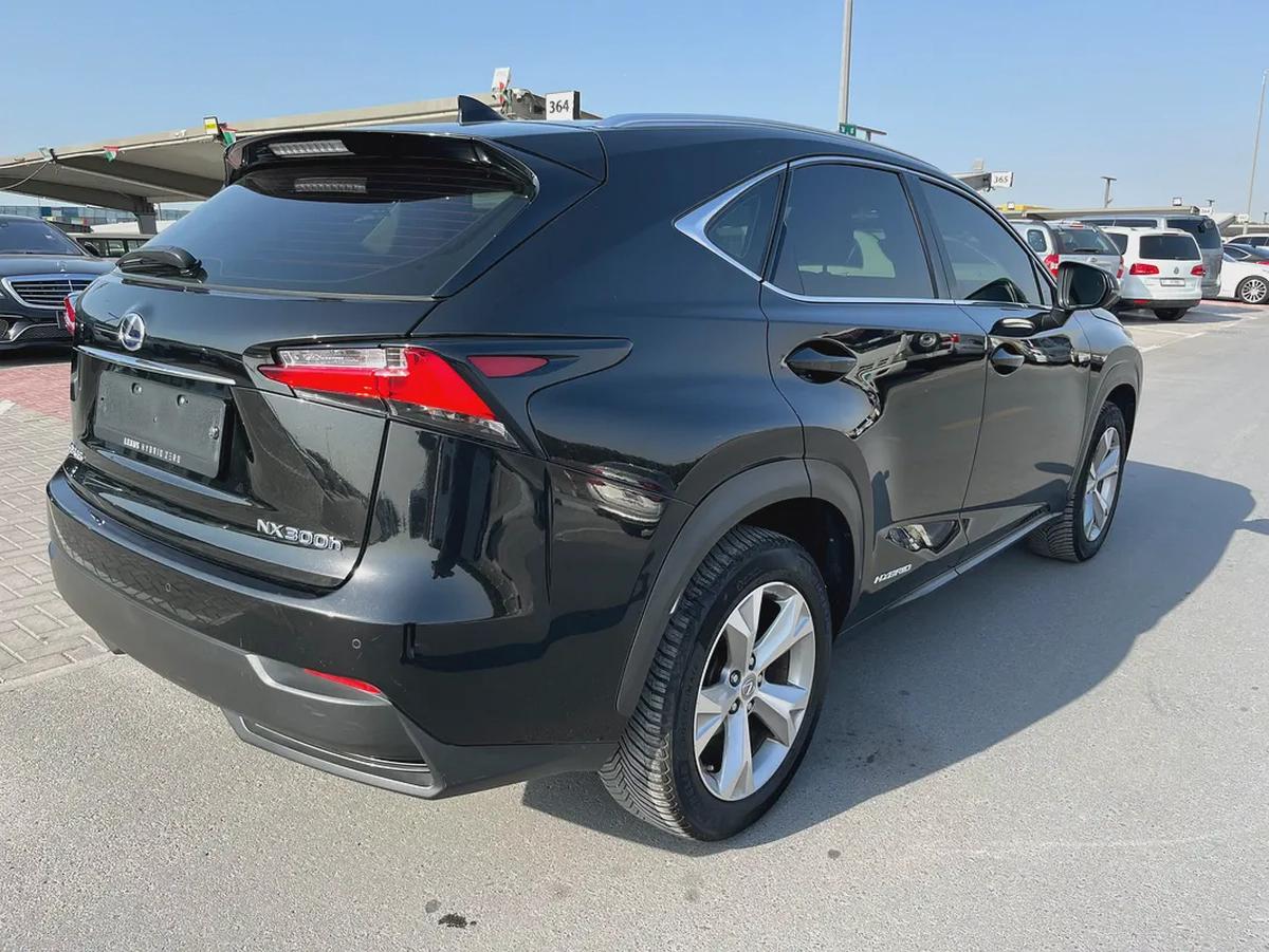 LEXUS NX300h-3-3