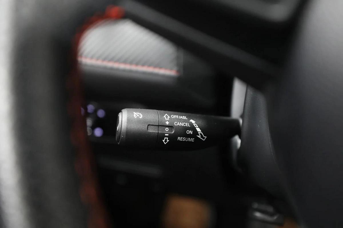 GCC | 1.5L | 625 AED Monthly Installment | Free Insurance and Registration-11-11