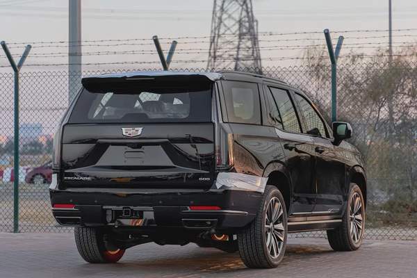 Sport 6.2L AWD Cadillac Escalade Sport - 2025 Brand New (Export)