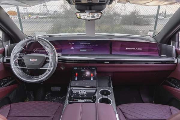 Sport 6.2L AWD Cadillac Escalade Sport - 2025 Brand New (Export)