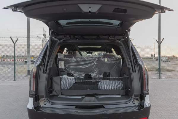 Sport 6.2L AWD Cadillac Escalade Sport - 2025 Brand New (Export)