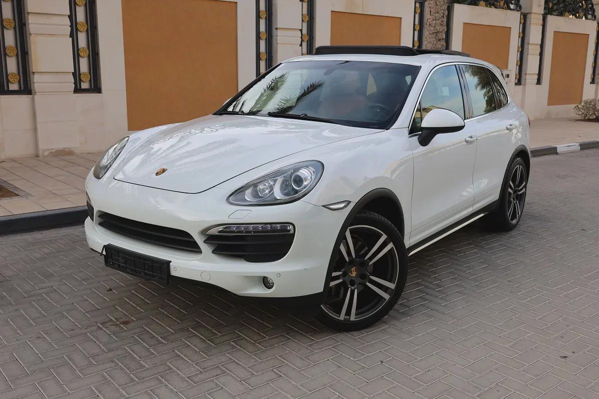 PORSCHE CAYENNE S-2013-102000KM-GCC SPECS-EXCELLENT CONDITION-1-1