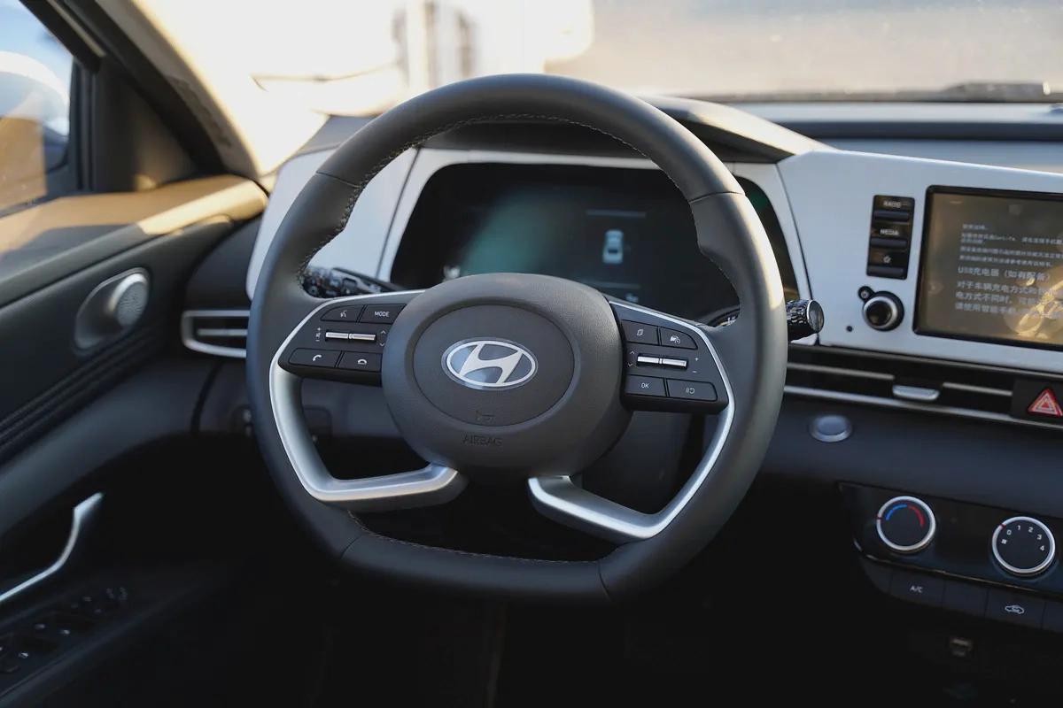 HYUNDAI ELANTRA 1.5 CHINESE SPECS MODEL 2025-12-12