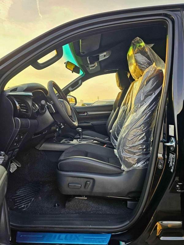 Toyota Hilux GR SPORT WIDE BODY/ 4.0L PETROL /OVER FENDER /360*CAMERA/DRIVER PWR SEATS WITH LATHER (CODE# HGRPKW)