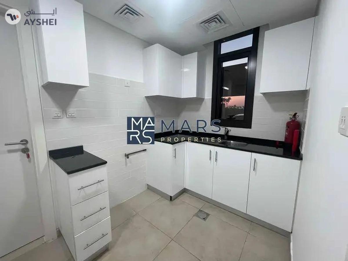 Luxury 3 bedrooms ready to move in Nasma residence just only 1,525,000 AED-23-23