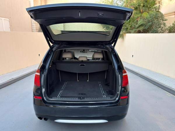 Gulf Specs 2011 BMW X3 XDRIVE28i 3.0Litre 6-Cylinder (Top-Edition)
