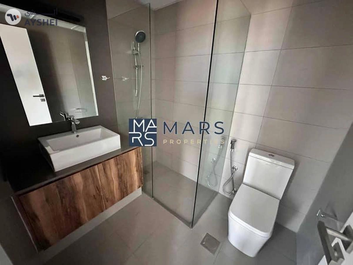 BRAND NEW ONE BEDROOM WITH BALCONY-7-7