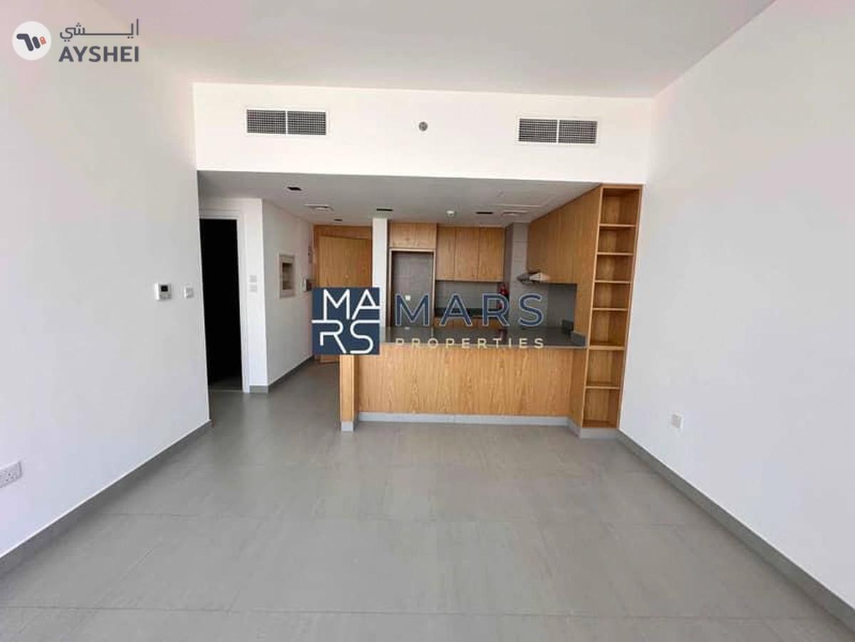 BRAND NEW ONE BEDROOM WITH BALCONY-3-3