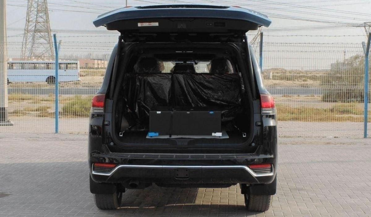 Toyota Land Cruiser LAND CRUISER VXR 3.5L PETROL 2024-7-7
