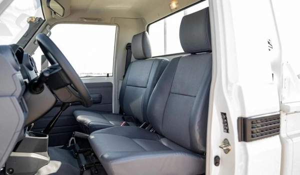 Toyota Land Cruiser Pick Up LC79 SC 4.2L V6 DIESEL