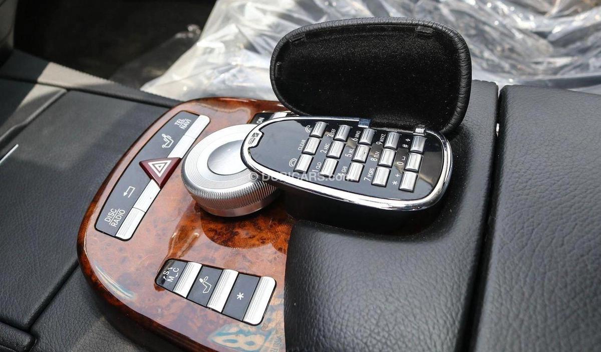 Mercedes Benz S500-8-8