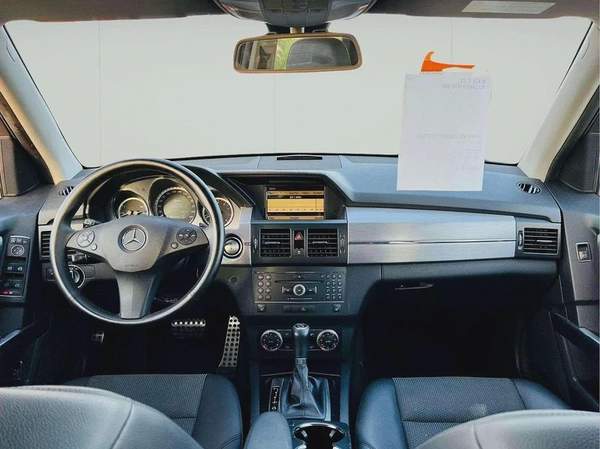 BENZ GLK300 | 2011 | MINT CONDITION | FRESH JAPAN IMPORT