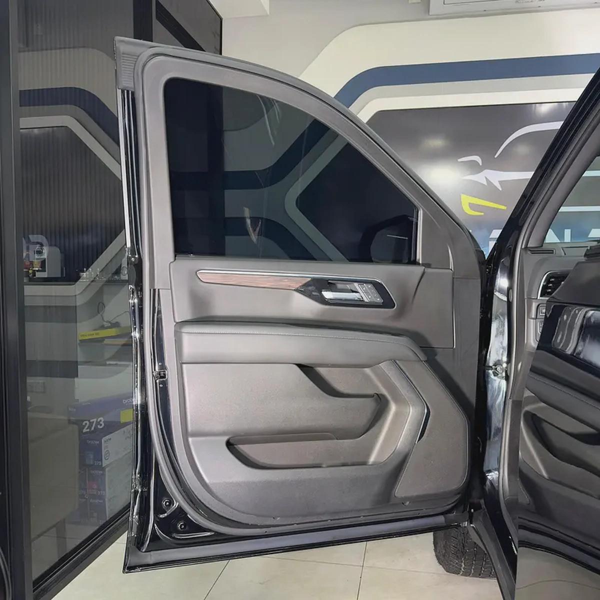 2025 Chevrolet Tahoe Z71-15-15