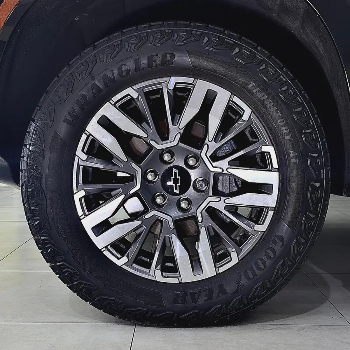 2025 Chevrolet Tahoe Z71-16-16