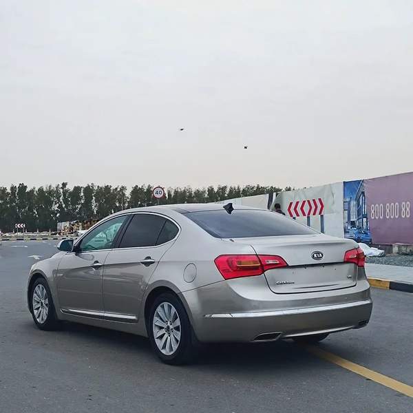 Kia Cadenza Lambda 2011 - GCC Specs - Reliable Sedan