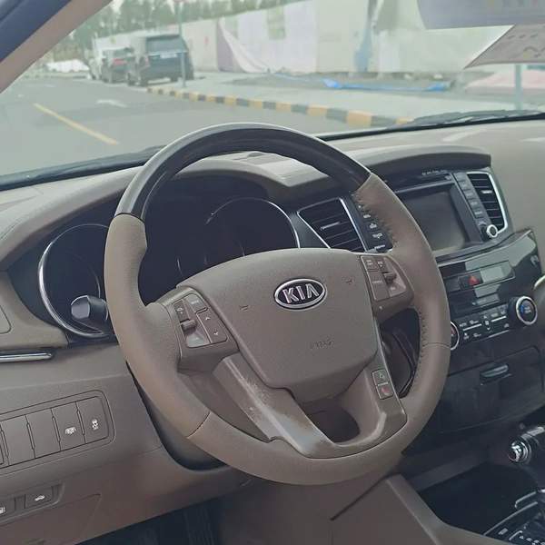Kia Cadenza Lambda 2011 - GCC Specs - Reliable Sedan