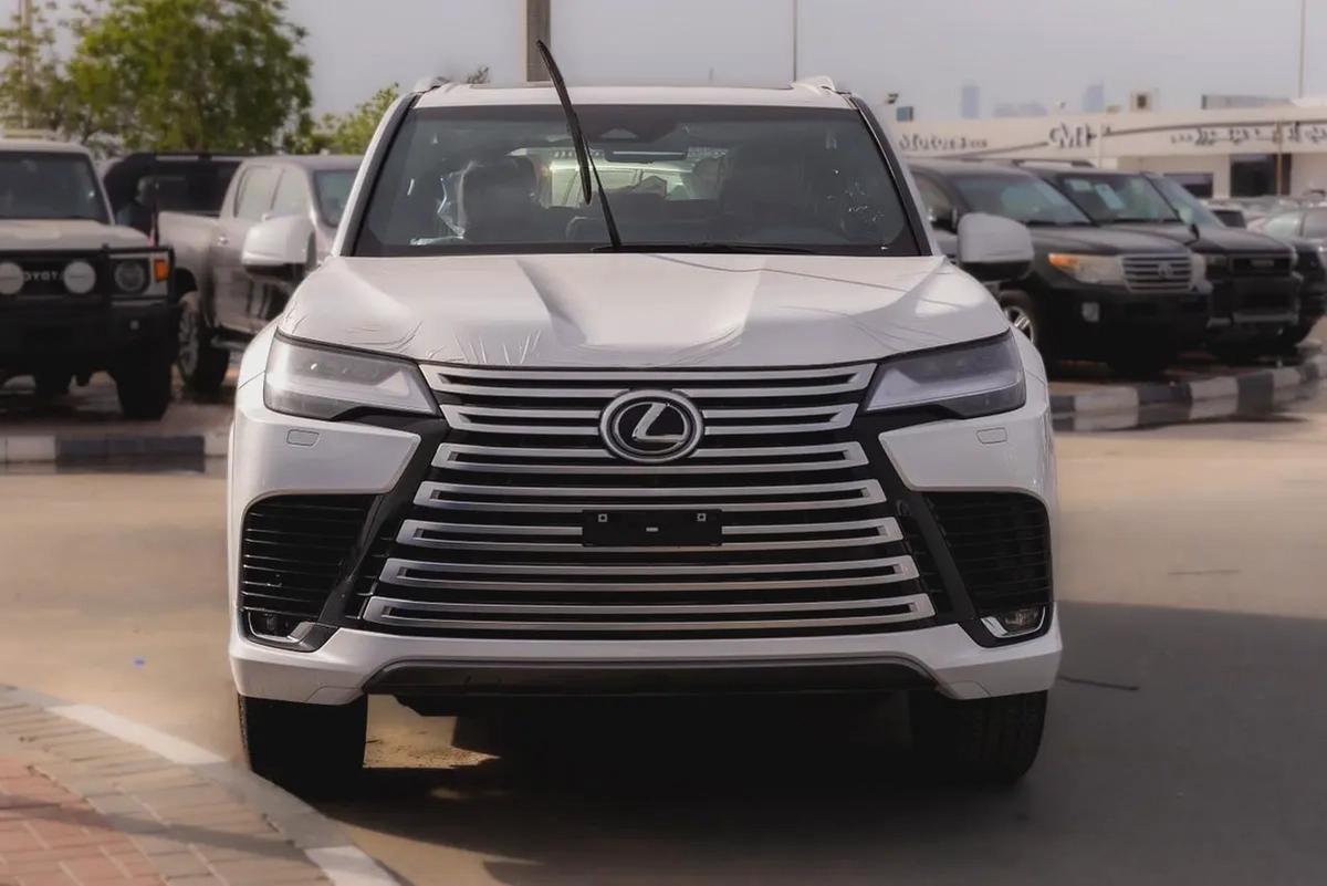 2025 Lexus LX 700h Signature - GCC Specs - Brand New-2-2