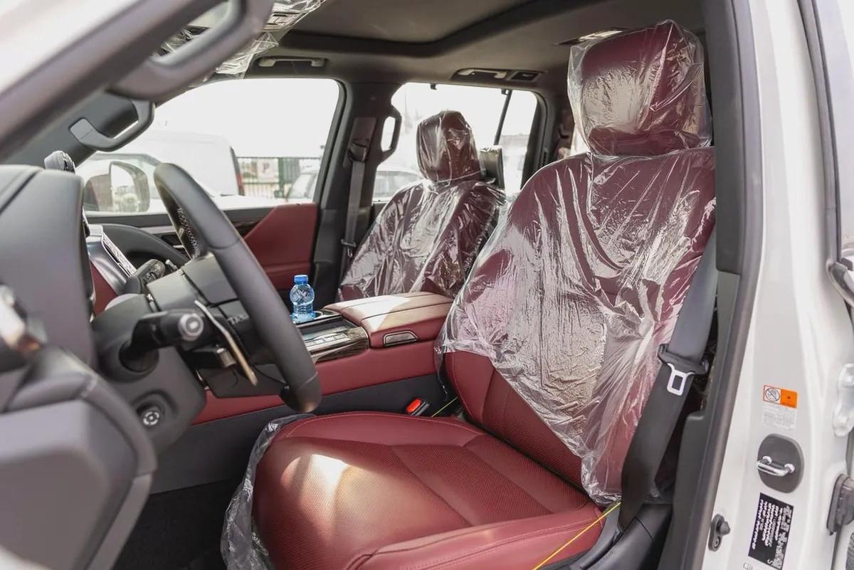 2025 Lexus LX 700h Signature - GCC Specs - Brand New-6-6