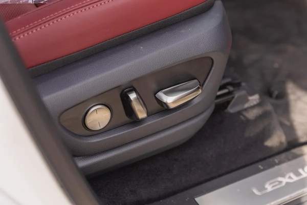 2025 Lexus LX 700h Signature - GCC Specs - Brand New