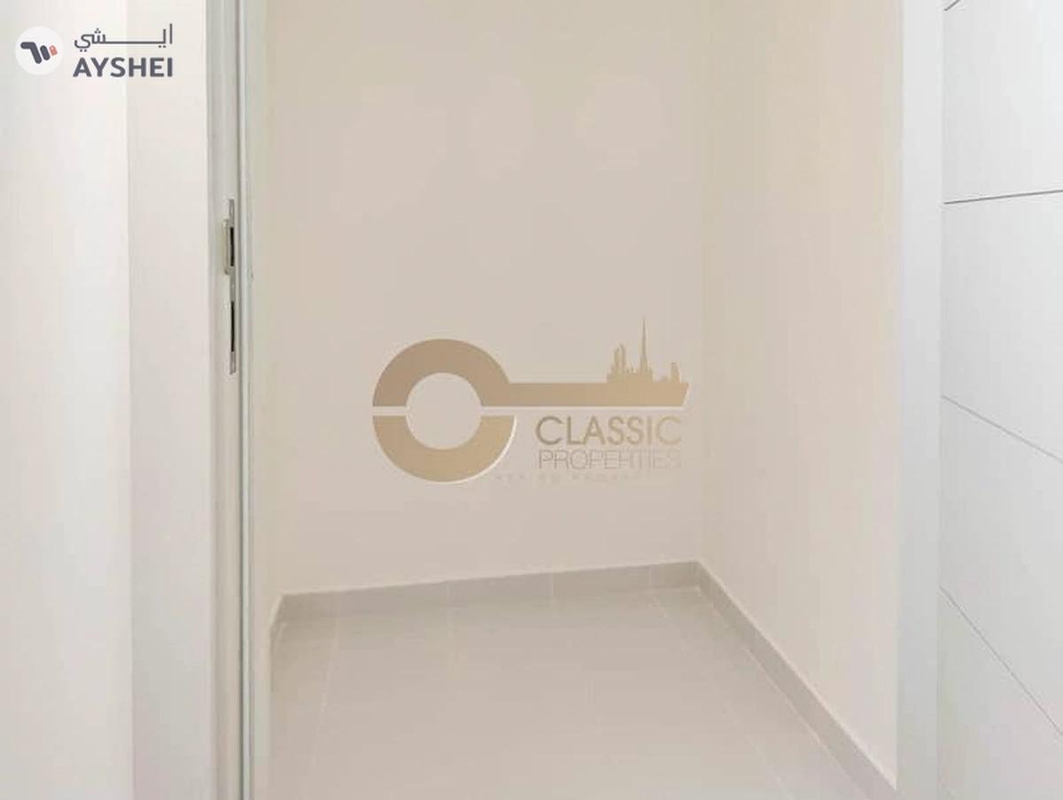 3BR| Ample Storage |Roof Access | Under Warranty-15-15