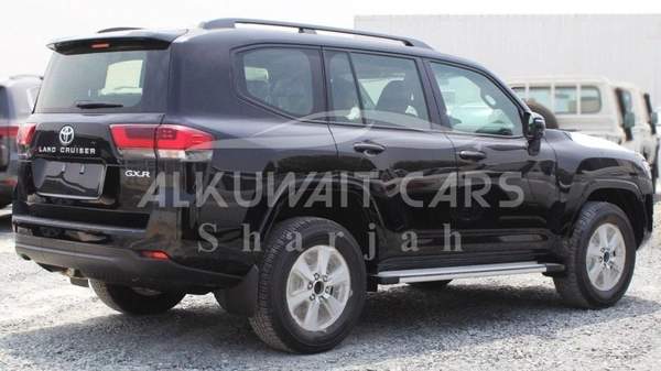 Toyota Land Cruiser LC300 GXR 4.0P AT MY2025 – BLACK