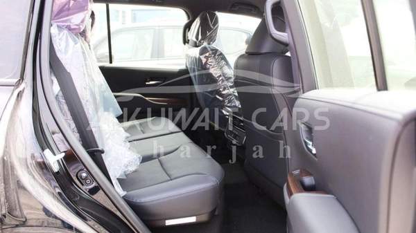 Toyota Land Cruiser LC300 GXR 4.0P AT MY2025 – BLACK