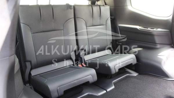 Toyota Land Cruiser LC300 GXR 4.0P AT MY2025 – BLACK