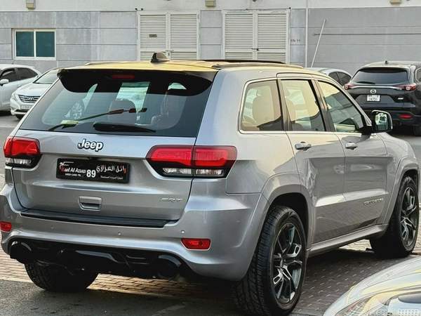 Jeep SRT, 2015 GCC, fully loaded, in very good condition.